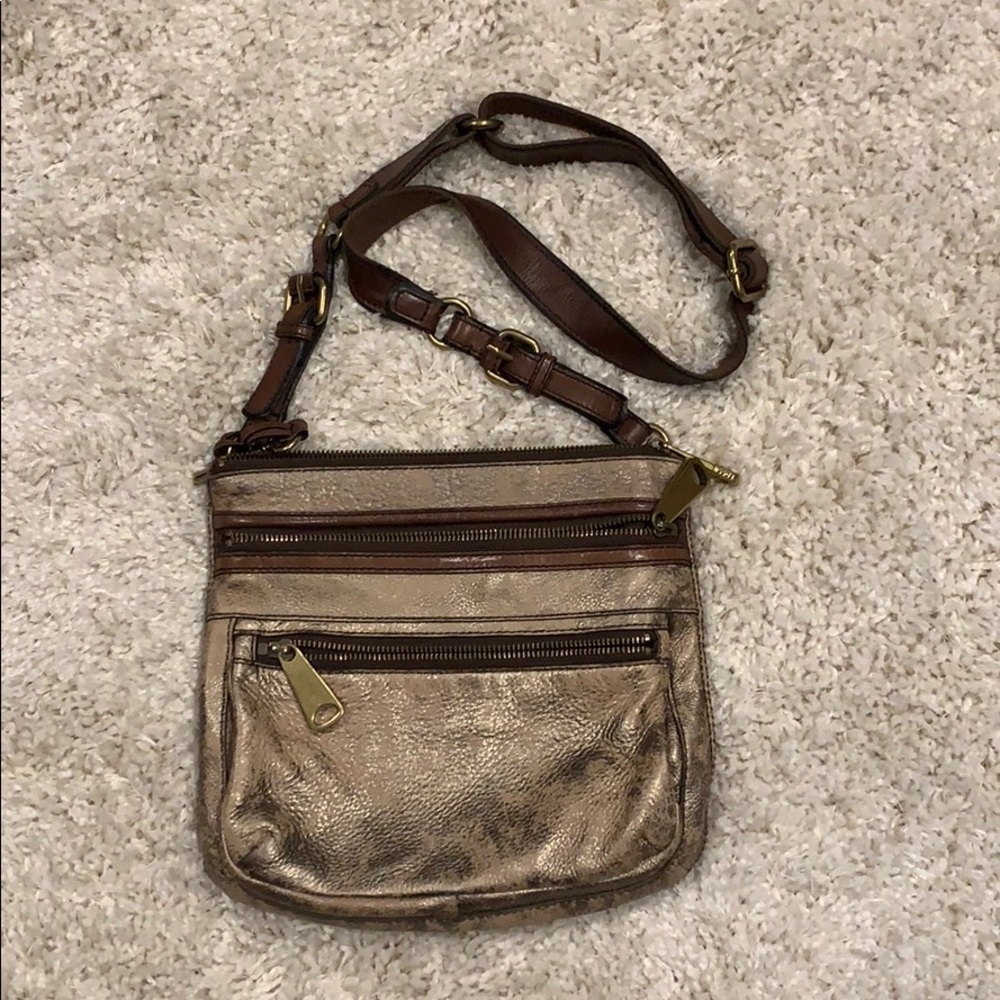 Fossil purse